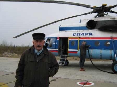 Якушев Анатолий Константинович  старший лётчик - наблюдатель 1 класса 